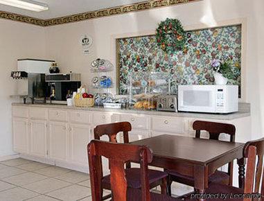 Hotel Super 8 By Wyndham Rock Port Mo Zimmer foto